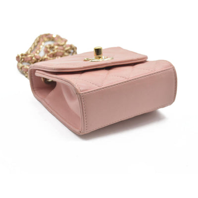$2900 Chanel Lambskin Quilted Mini Trendy CC Clutch With Chain Light Pink