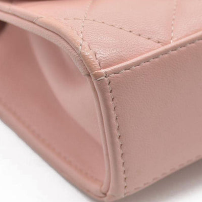 $2900 Chanel Lambskin Quilted Mini Trendy CC Clutch With Chain Light Pink