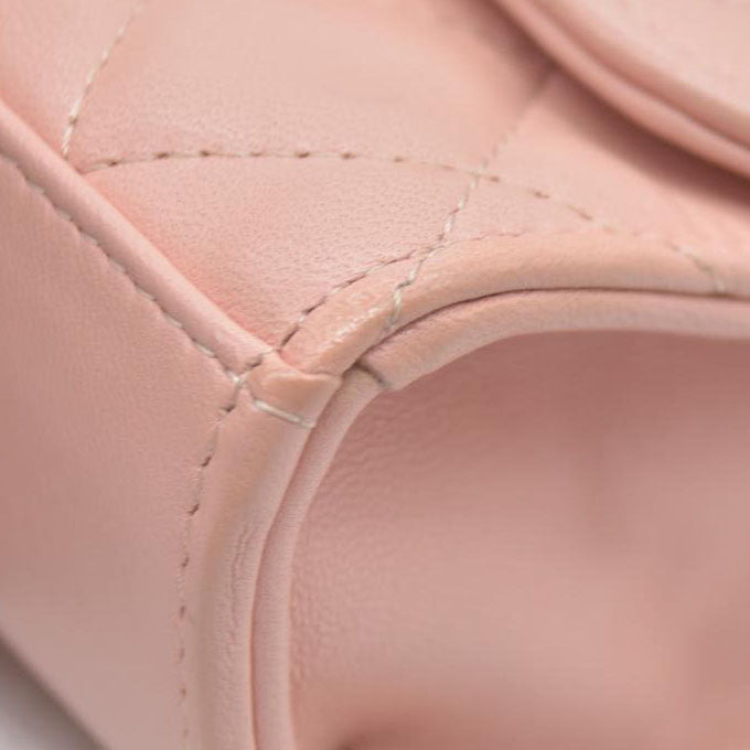 $2900 Chanel Lambskin Quilted Mini Trendy CC Clutch With Chain Light Pink