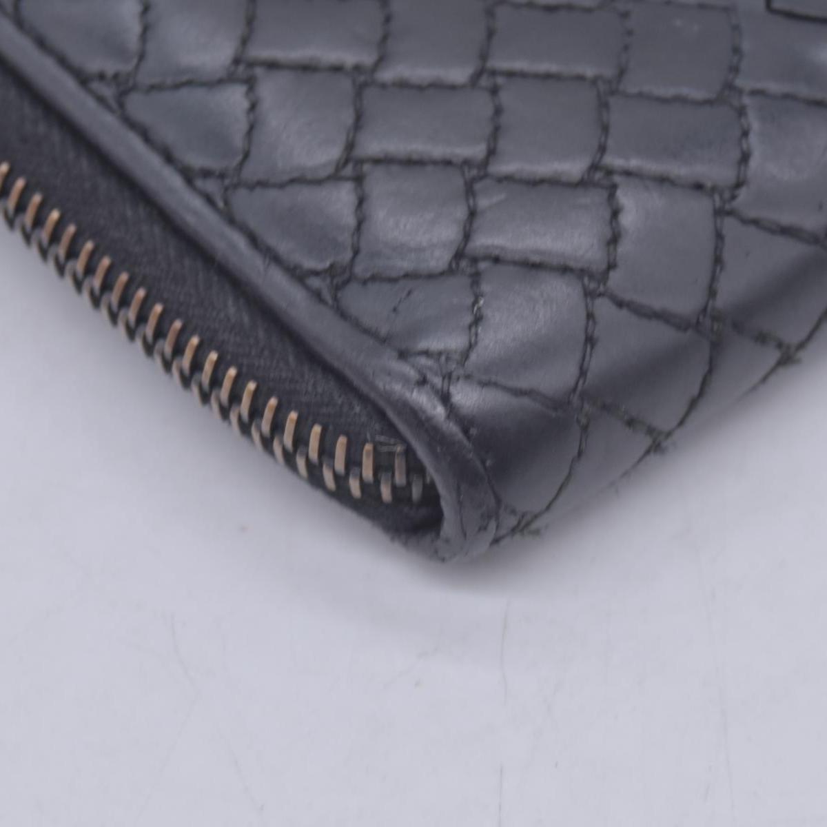 $850 BOTTEGA VENETA Bottega Veneta Black Intrecciato Long Zip Wallet CONSIGNMENT 10021571