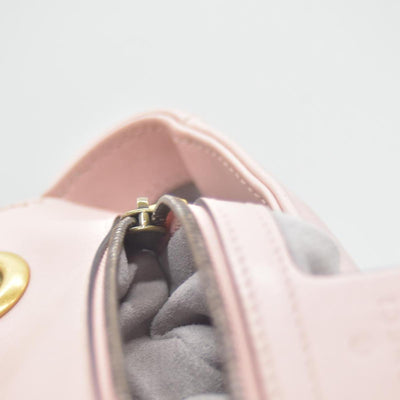 $2850 Gucci Calfskin Matelasse Small GG Marmont Shoulder Bag  CONSIGNMENT