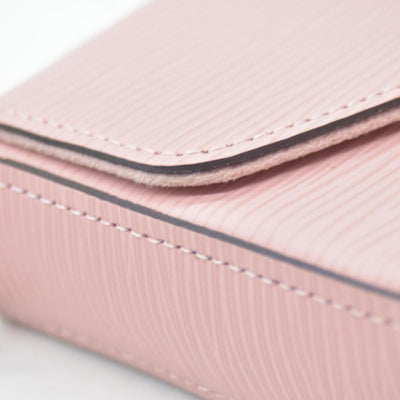 $1770 2017 Louis Vuitton Epi Leather Pochette Felicie Rose Ballerine CONSIGNMENT TJ3107