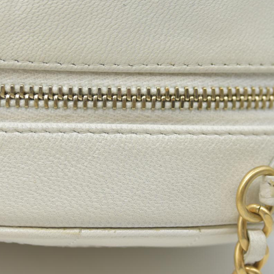 $3100 Chanel Lambskin Quilted Pearl Round Clutch With Chain White 29 2020