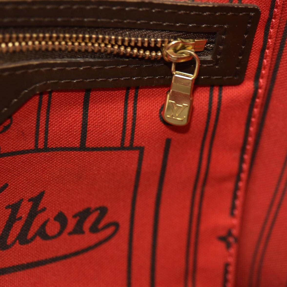 Louis Vuitton  Damier Ebene Neverfull PM