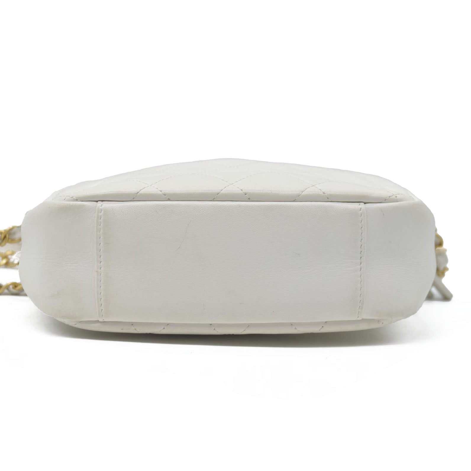 $4100 Chanel Calfskin Quilted Enchained Camera Case Bag White 2020