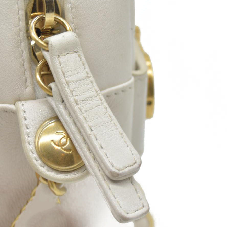 $4100 Chanel Calfskin Quilted Enchained Camera Case Bag White 2020
