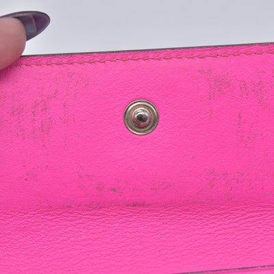 $350 GUCCI Gucci GG Supreme Floral / Heart Card Case CONSIGNMENT 10021575