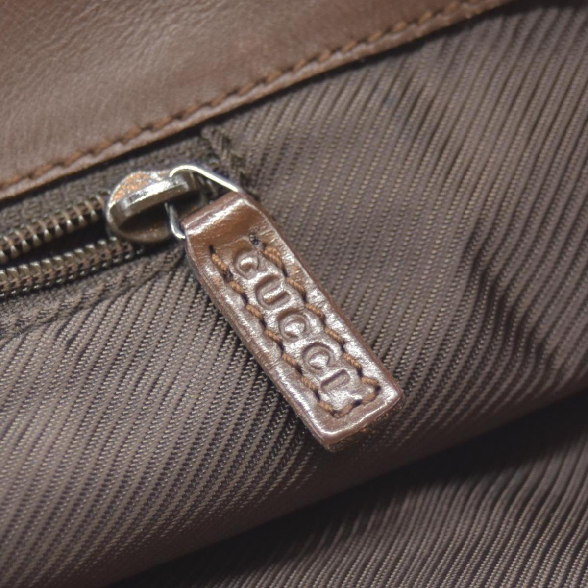 $950 CONSIGNMENT Gucci GG Canvas Eclipse