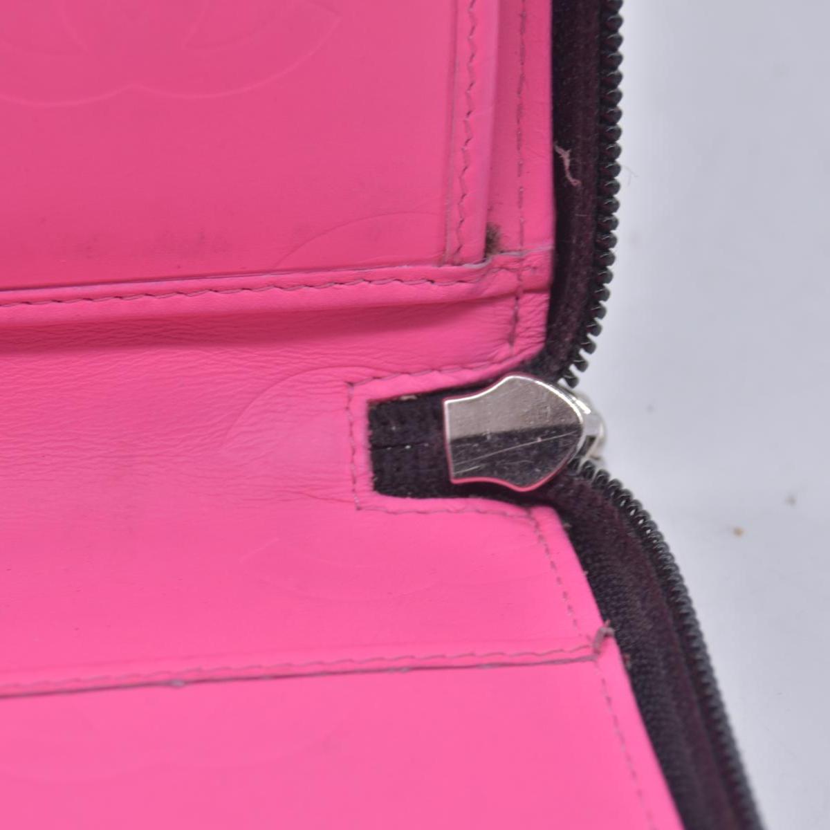 $1150 CHANEL Chanel Black Caviar CC Zip Organizer Wallet CONSIGNMENT 10021557