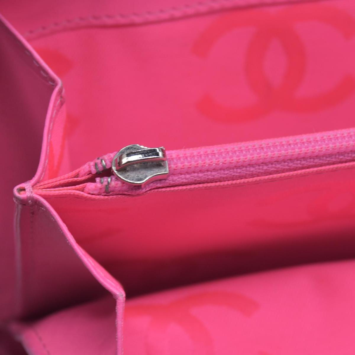 $1150 CHANEL Chanel Black Caviar CC Zip Organizer Wallet CONSIGNMENT 10021557
