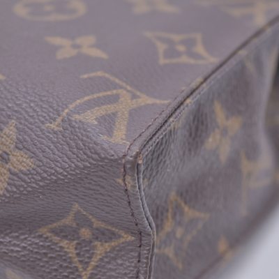 $540 1988 Louis Vuitton Monogram Toiletry 19 884TH
