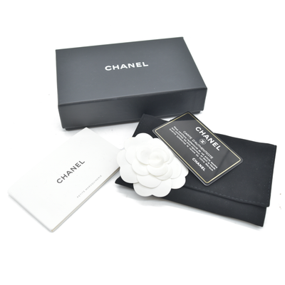 AUCTION $1223 Chanel  Caviar Quilted Zip Around Coin Purse Beige Clair