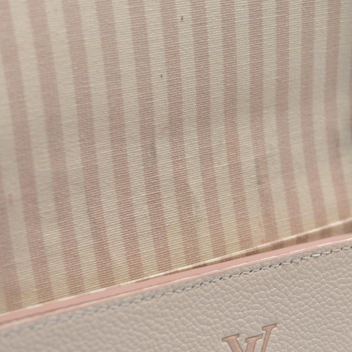 $1990 Louis Vuitton House's signature Monogram Pochette Félicie