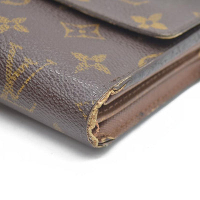 LOUIS VUITTON Monogram Alexandra Trifold Wallet