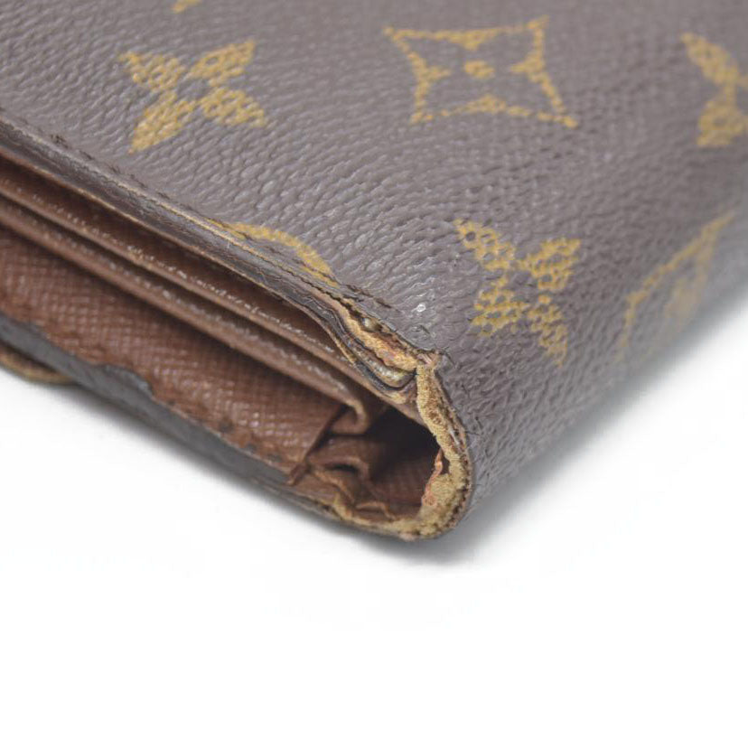 LOUIS VUITTON Monogram Alexandra Trifold Wallet