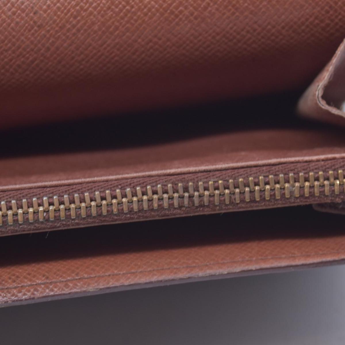 $720 LOUIS VUITTON Monogram Portefeuille International Wallet Brown CONSIGNMENT 10021580