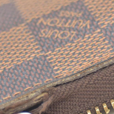 $940 Louis Vuitton Damier Ebene Zippy Wallet CA2142 CONSIGNMENT