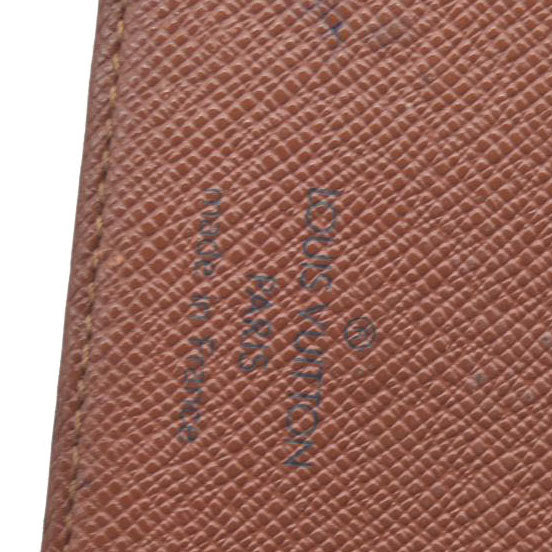 $755 Louis Vuitton  Monogram Medium Ring Agenda Cover