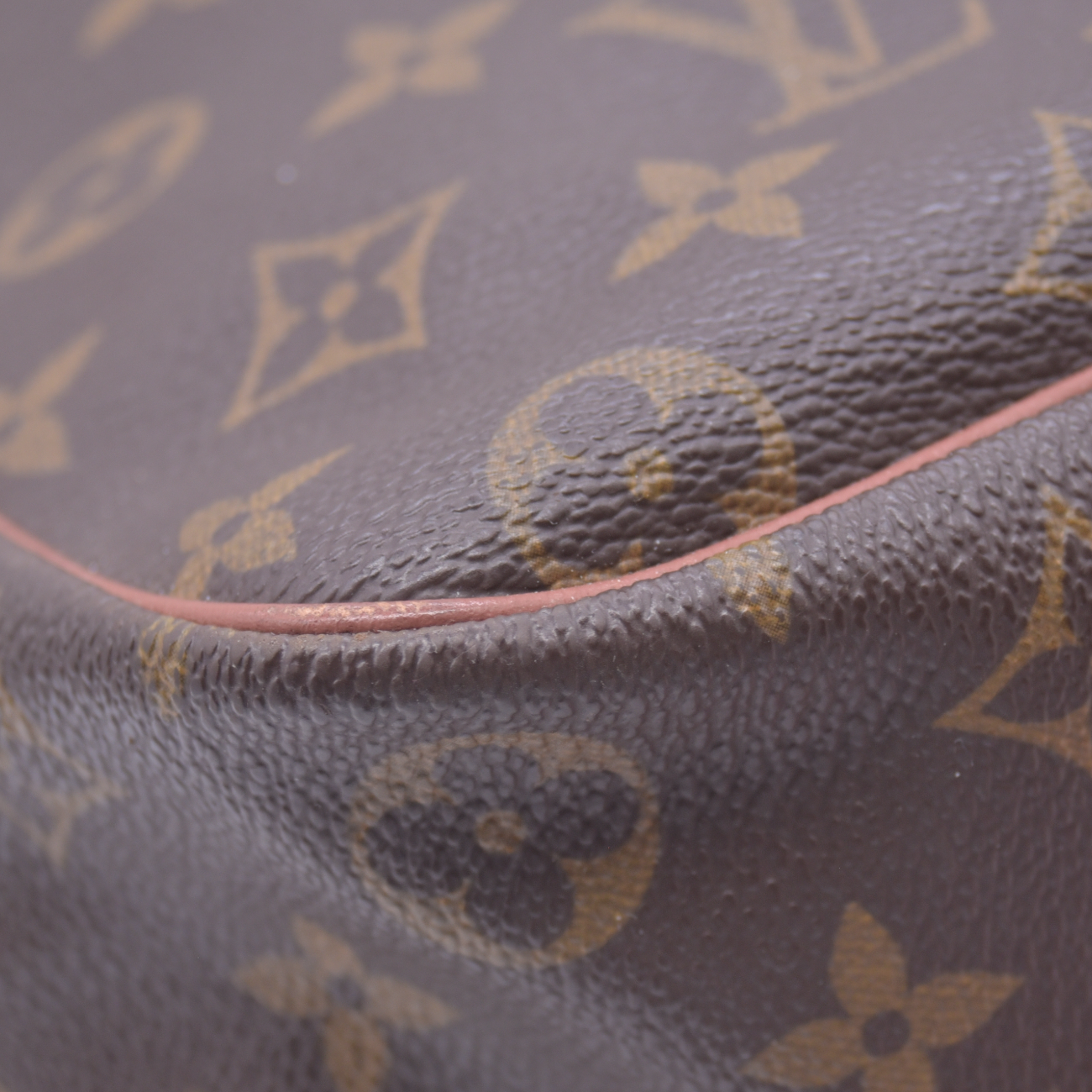 $850 1984 Louis Vuitton Monogram Marceau GM Shoulder Bag 842