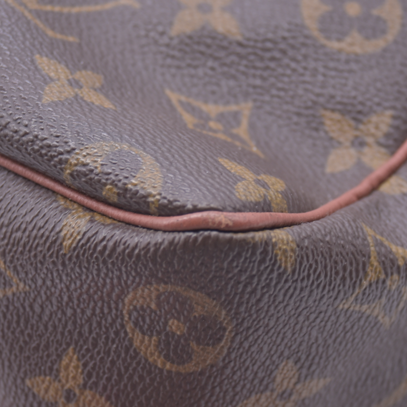 $850 1984 Louis Vuitton Monogram Marceau GM Shoulder Bag 842