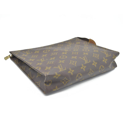 $1120 LOUIS VUITTON Monogram Poche Toilette 26 Pouch