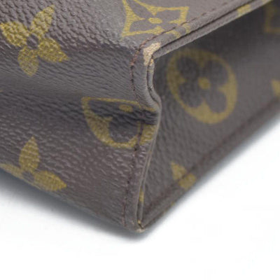$1120 LOUIS VUITTON Monogram Poche Toilette 26 Pouch