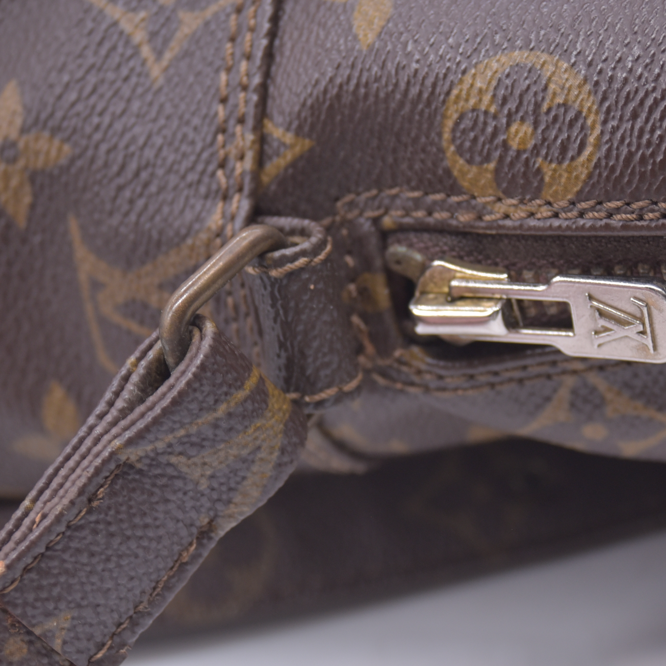 $850 1984 Louis Vuitton Monogram Marceau GM Shoulder Bag 842