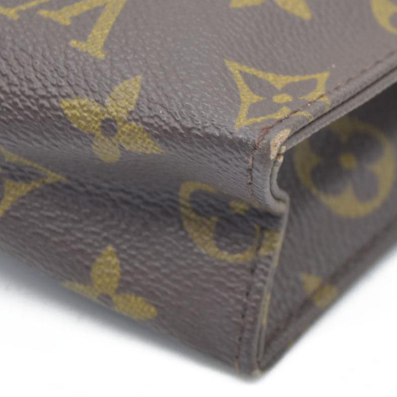 $1120 LOUIS VUITTON Monogram Poche Toilette 26 Pouch