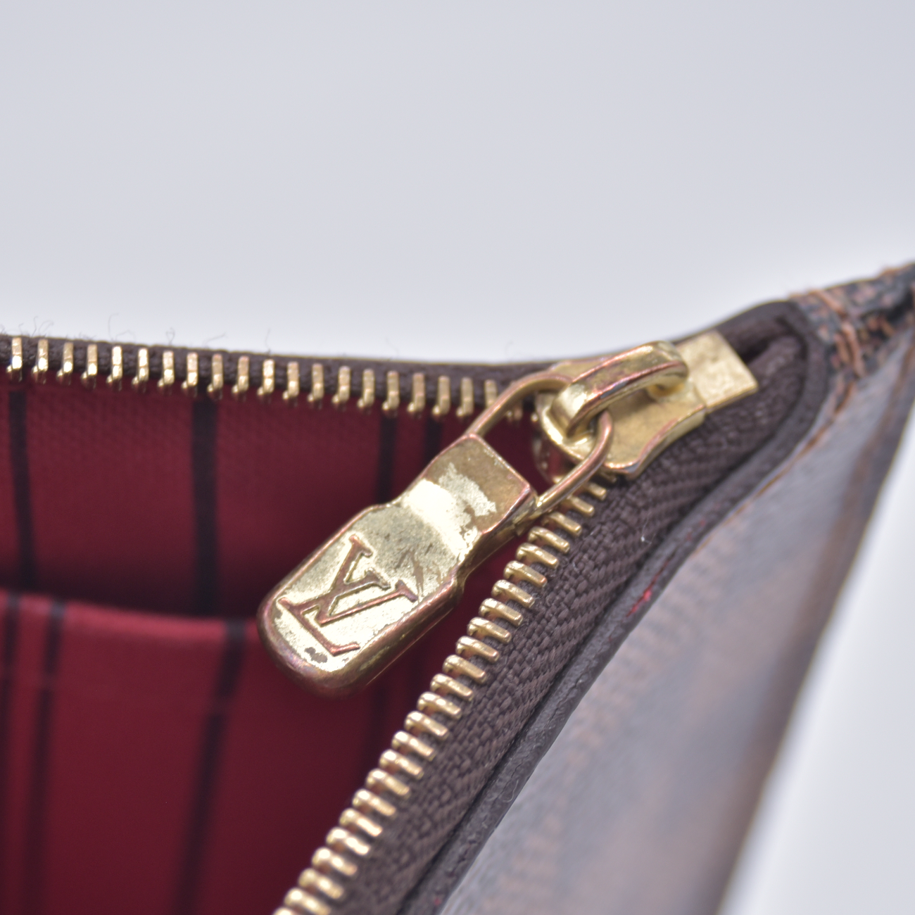 $2240 2020 Louis Vuitton Damier Ebene Neverfull MM with Pouch TX5220