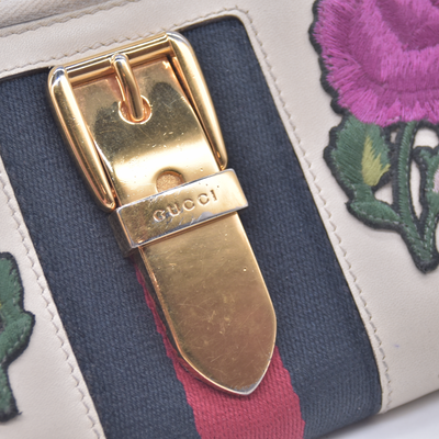 $980 Gucci White Sylvie Floral Embroidery Zip Around Wallet 10020981