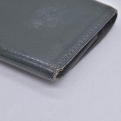 $445 LOUIS VUITTON Taiga Multiclés 6 Key Case Epicea Green CONSIGNMENT 10021585