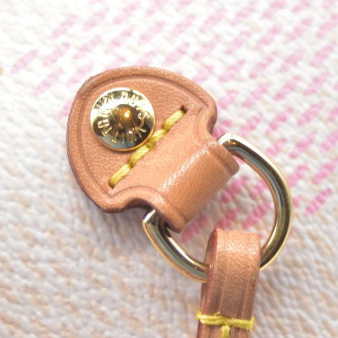 $2400 Louis Vuitton Damierlicious Neverfull MM