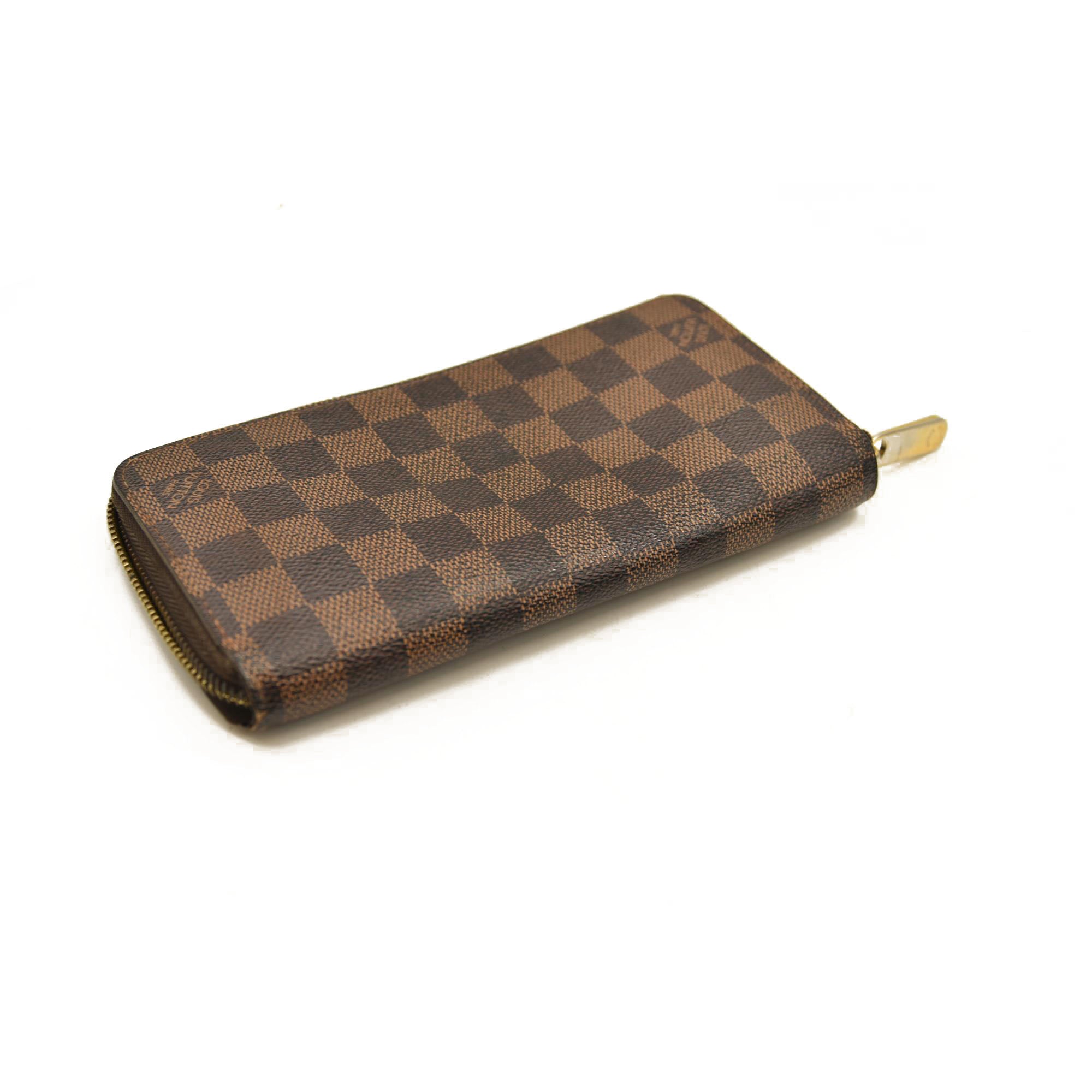 Louis Vuitton  Damier Ebene Zippy Wallet CA3049