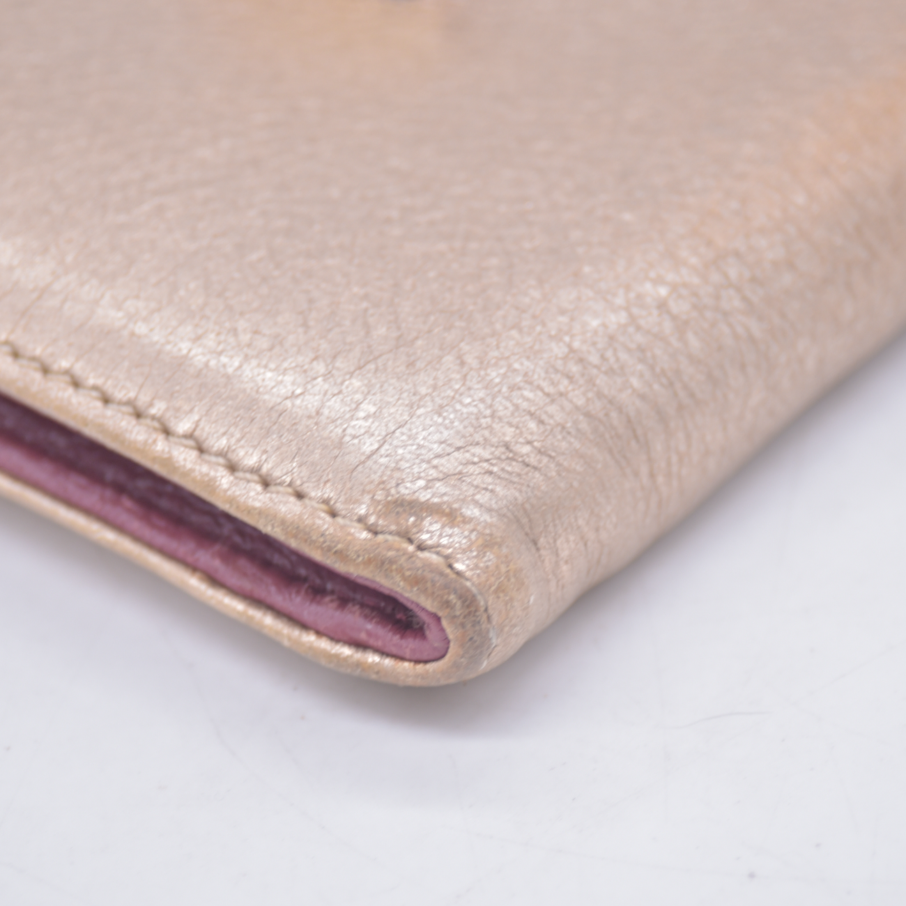$550 Chloe Bobbie Bow Zip Around Gold Leather Wallet