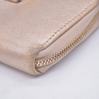 $550 Chloe Bobbie Bow Zip Around Gold Leather Wallet 10020988