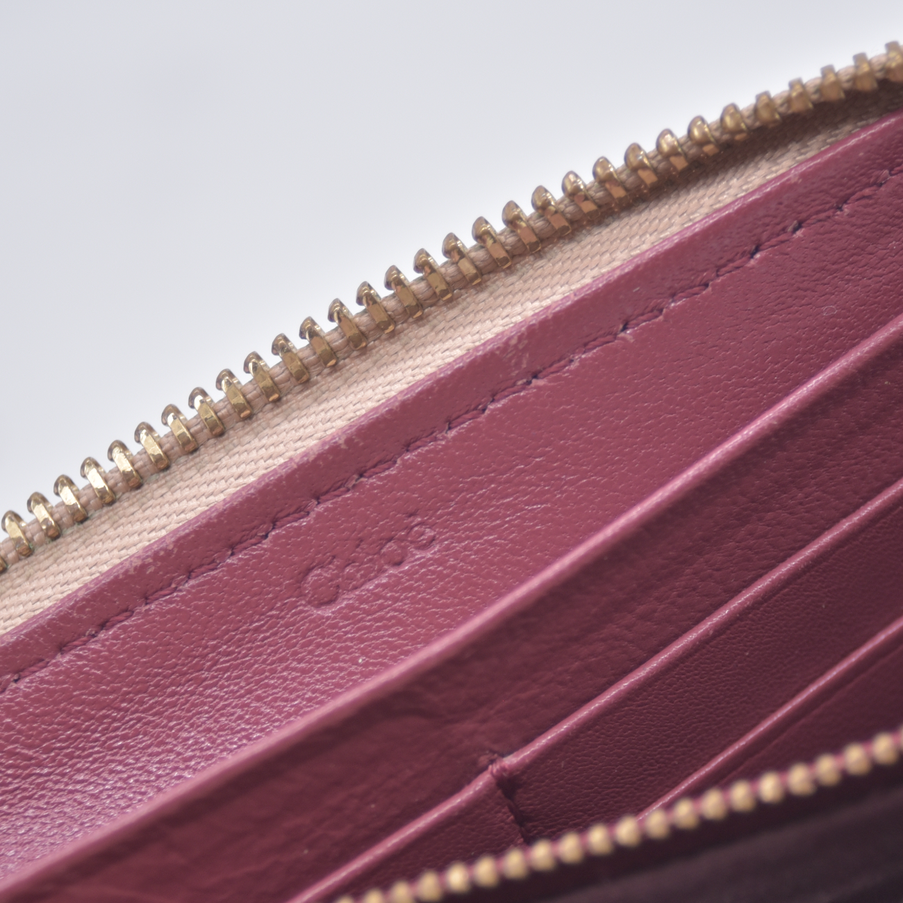 $550 Chloe Bobbie Bow Zip Around Gold Leather Wallet