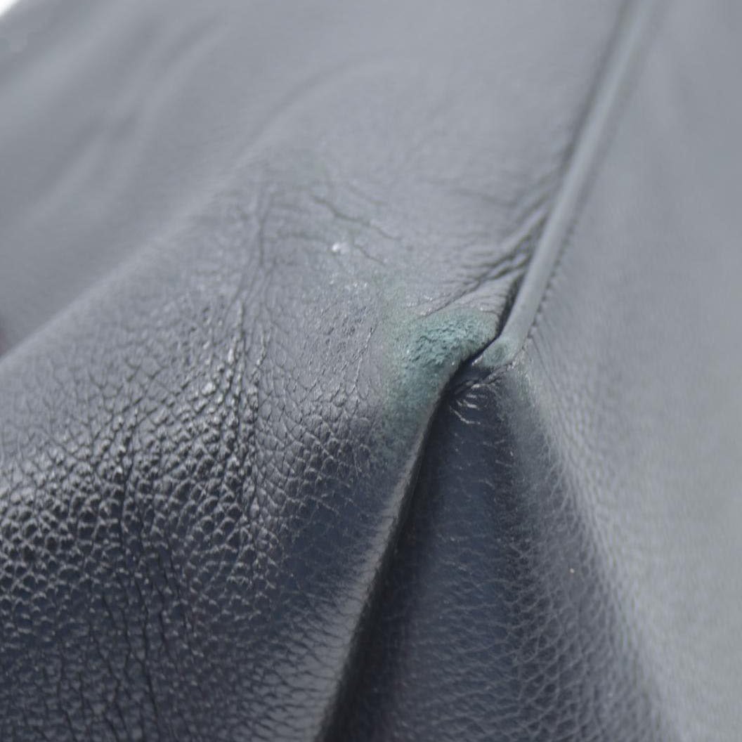 $3850 Louis Vuitton  Empreinte Monogram Giant Petit Palais Black