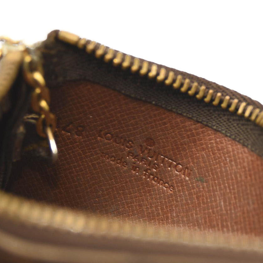 LOUIS VUITTON Monogram Key Pouch