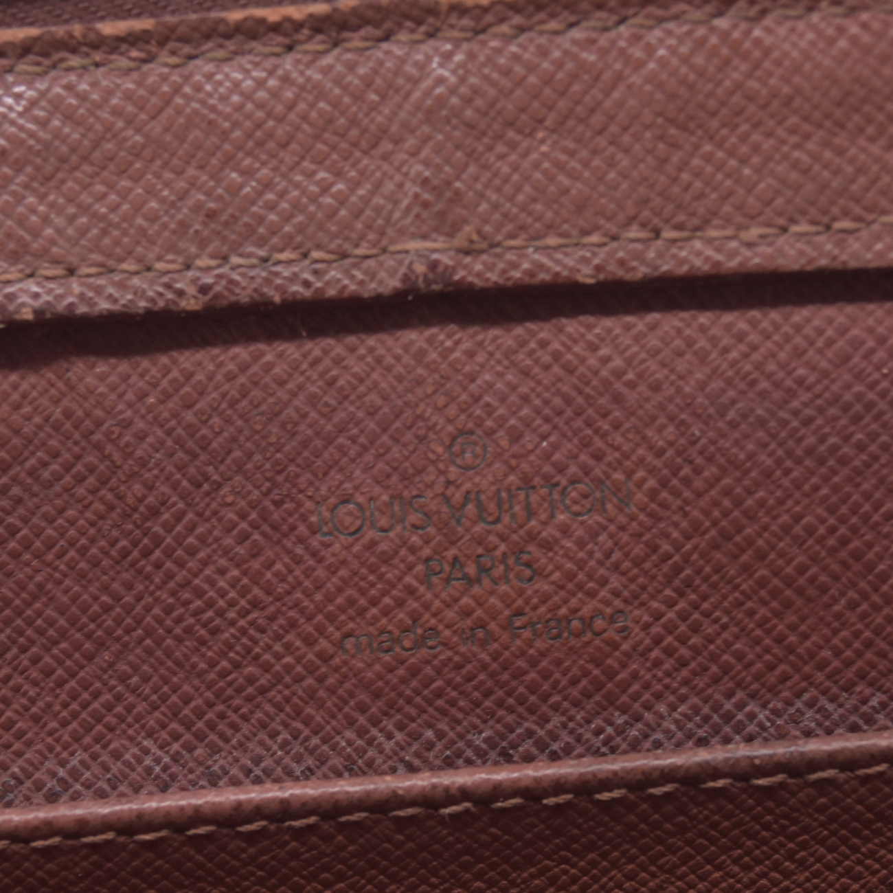 $1040 1998 LOUIS VUITTON Monogram Pochette Dragonne CONSIGNMENT 10021627 AR0948