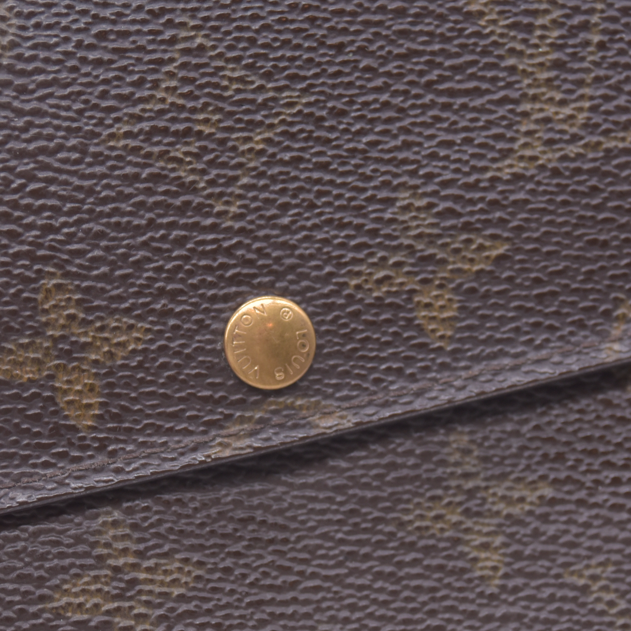 $720 2002 LOUIS VUITTON Monogram Sarah Wallet CONSIGNMENT 10021631 TH0012