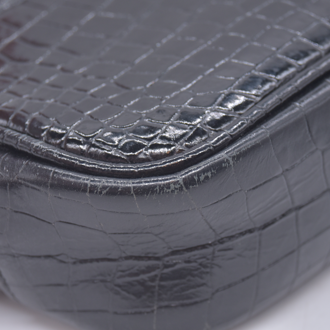 $1800 2019 Saint Laurent Calfskin Crocodile Embossed Monogram Mini Lou Camera Bag Black 10020872