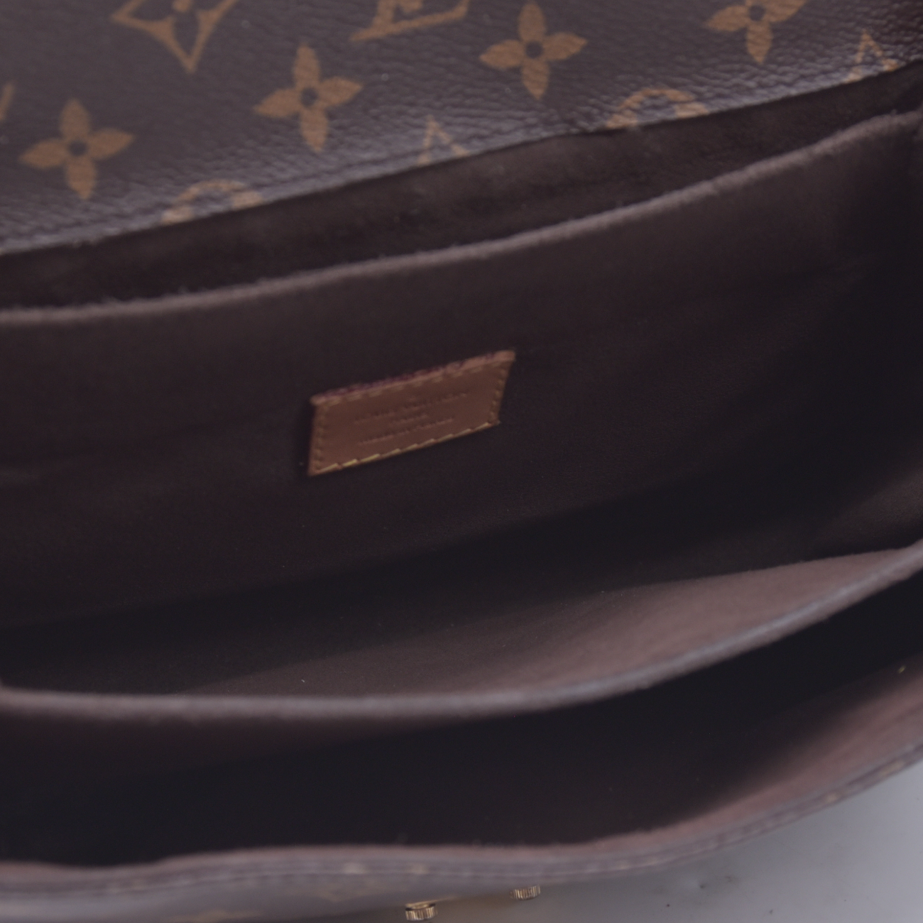 $2840 2019 Louis Vuitton Monogram Pochette Metis 10020869