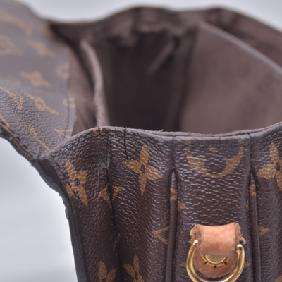 $2840 2019 Louis Vuitton Monogram Pochette Metis 10020869