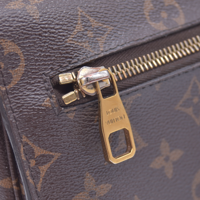 $2840 2019 Louis Vuitton Monogram Pochette Metis 10020869