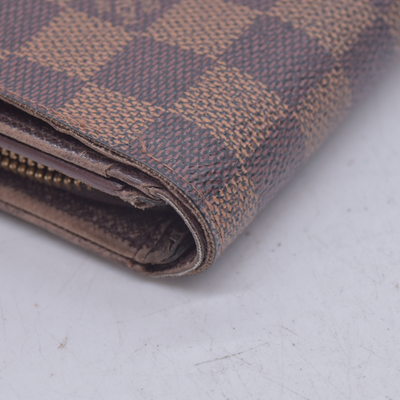 $550 1997 LOUIS VUITTON Damier Ebene Tresor Wallet CONSIGNMENT 10021624 CA0957