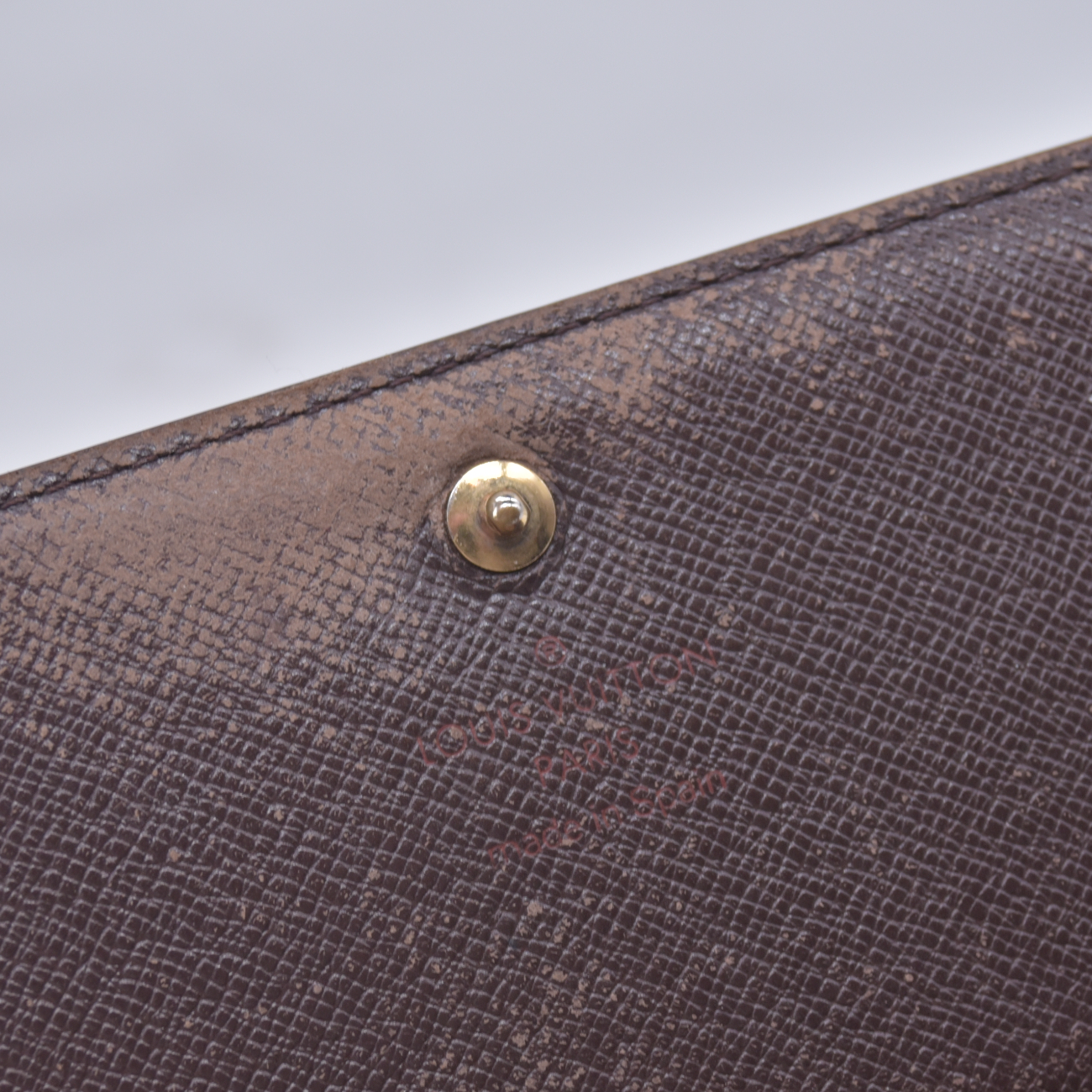 $550 1997 LOUIS VUITTON Damier Ebene Tresor Wallet CONSIGNMENT 10021624 CA0957