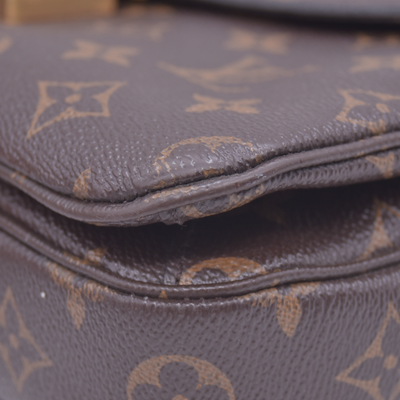 $2840 2019 Louis Vuitton Monogram Pochette Metis 10020869