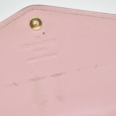 $840 Louis Vuitton Vernis Sarah Wallet Rose Poudre CONSIGNMENT TS0127