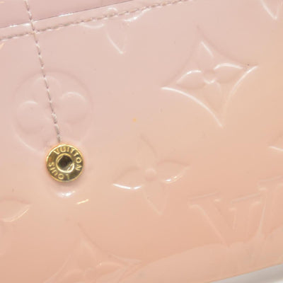 $840 Louis Vuitton Vernis Sarah Wallet Rose Poudre CONSIGNMENT TS0127