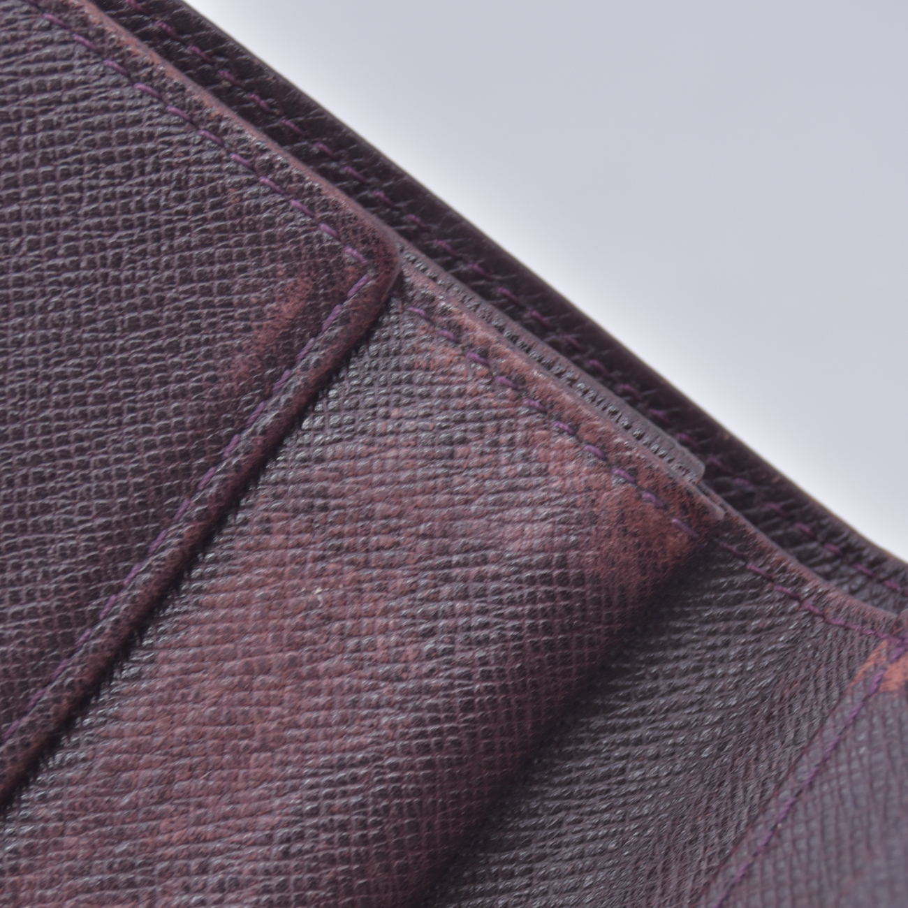 $360 1999 LOUIS VUITTON Taiga Leather Espresso Brown Wallet CONSIGNMENT 10021625 VI1919